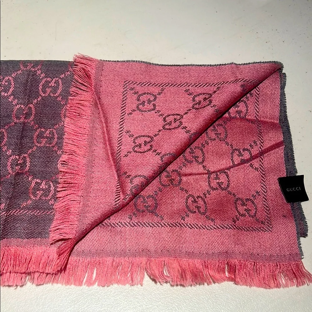 Gucci Pink and Gray Scarf with Monogram Pattern 19x72